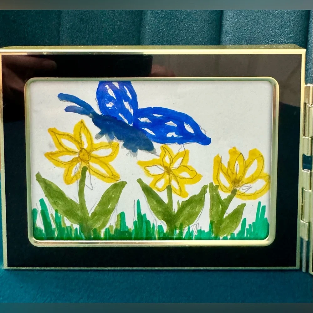 Gold Foldable Calendar & Picture Frame